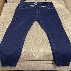 a.n.a skinny jeans size 16p like new